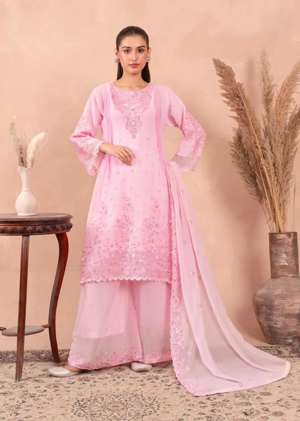HANIA PISHWAS PINK